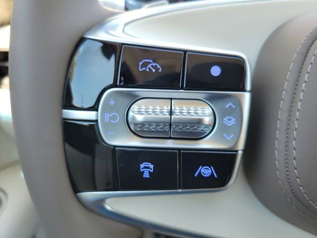 Used 2025 Genesis G90 3.5T image 28