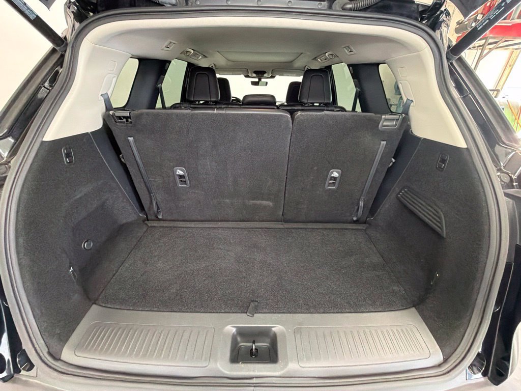 Used 2024 INFINITI QX60 Luxe AWD/4WD image 8
