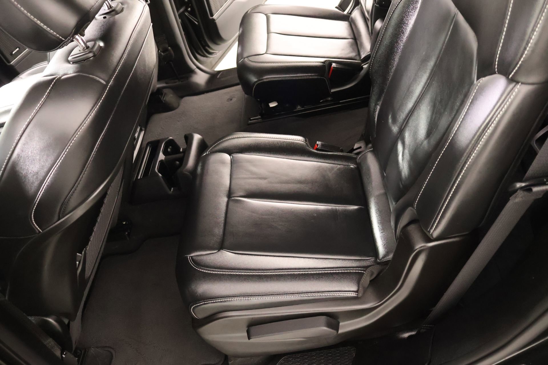 Used 2022 Jeep Grand Cherokee L Limited RWD image 13