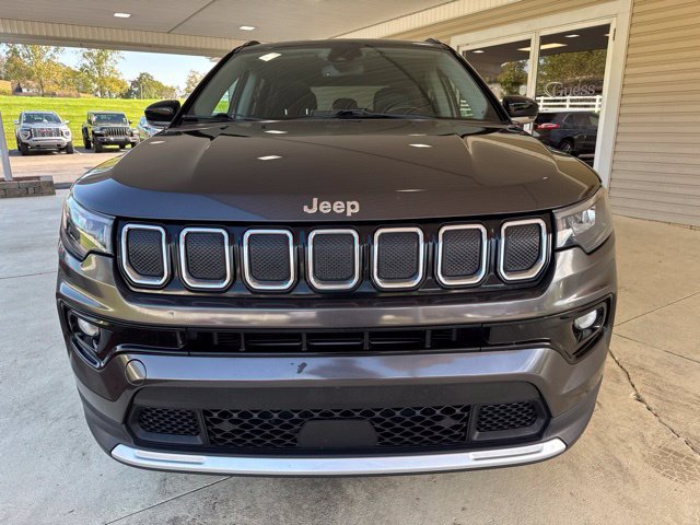 Used 2022 Jeep Compass Limited AWD/4WD image 11