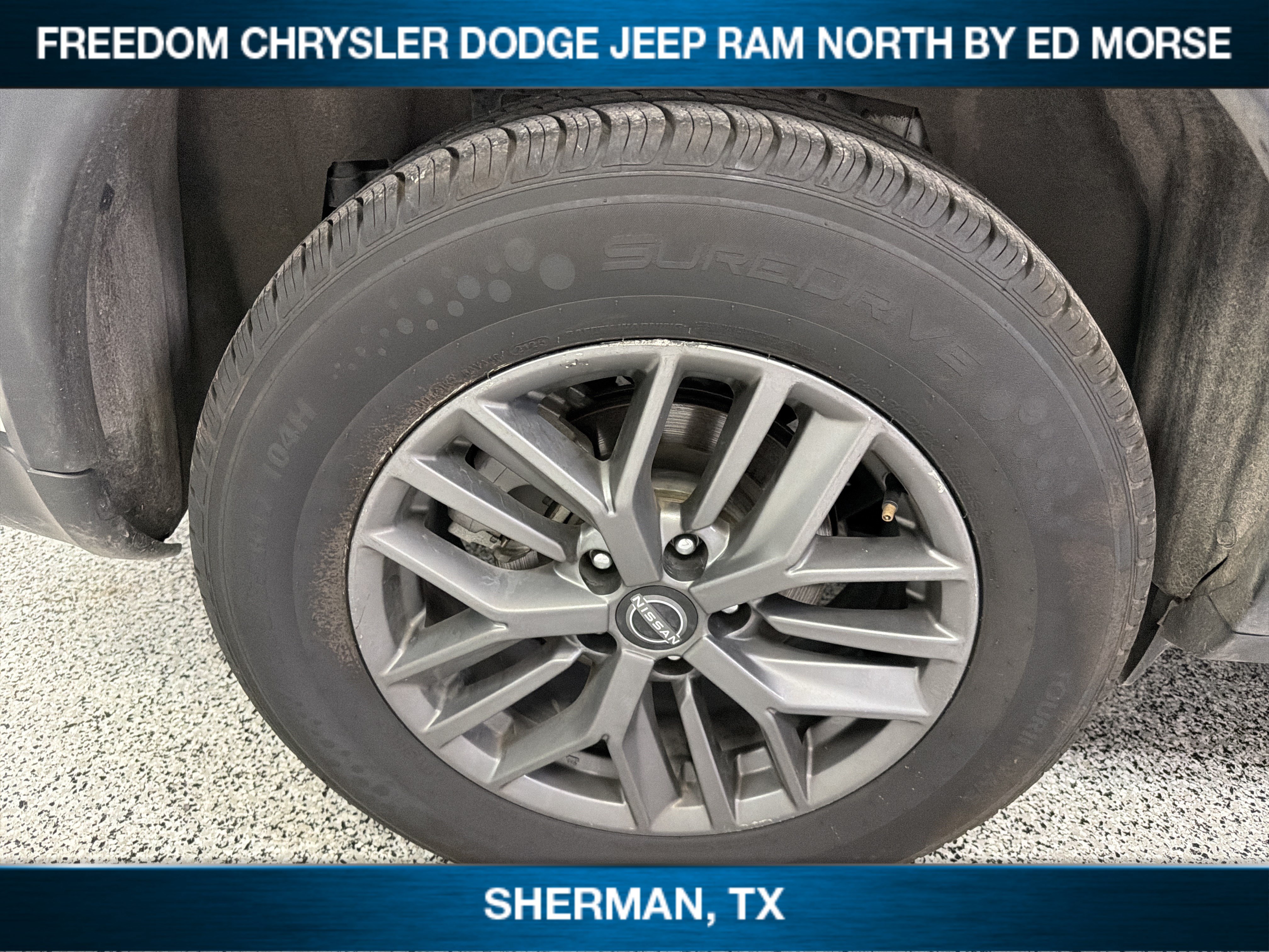 Used 2024 Nissan Rogue S FWD image 11