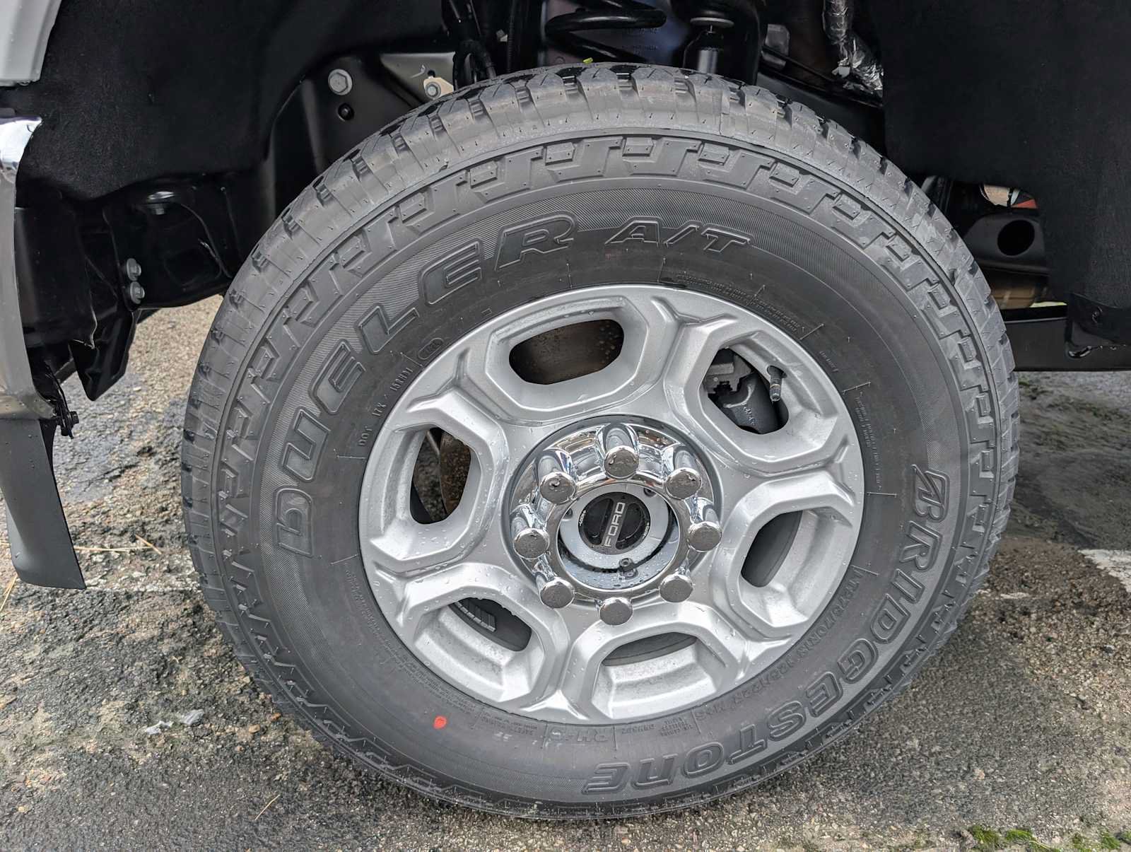New 2026 Ford F250 XLT w/ FX4 Off-Road Package AWD/4WD image 3