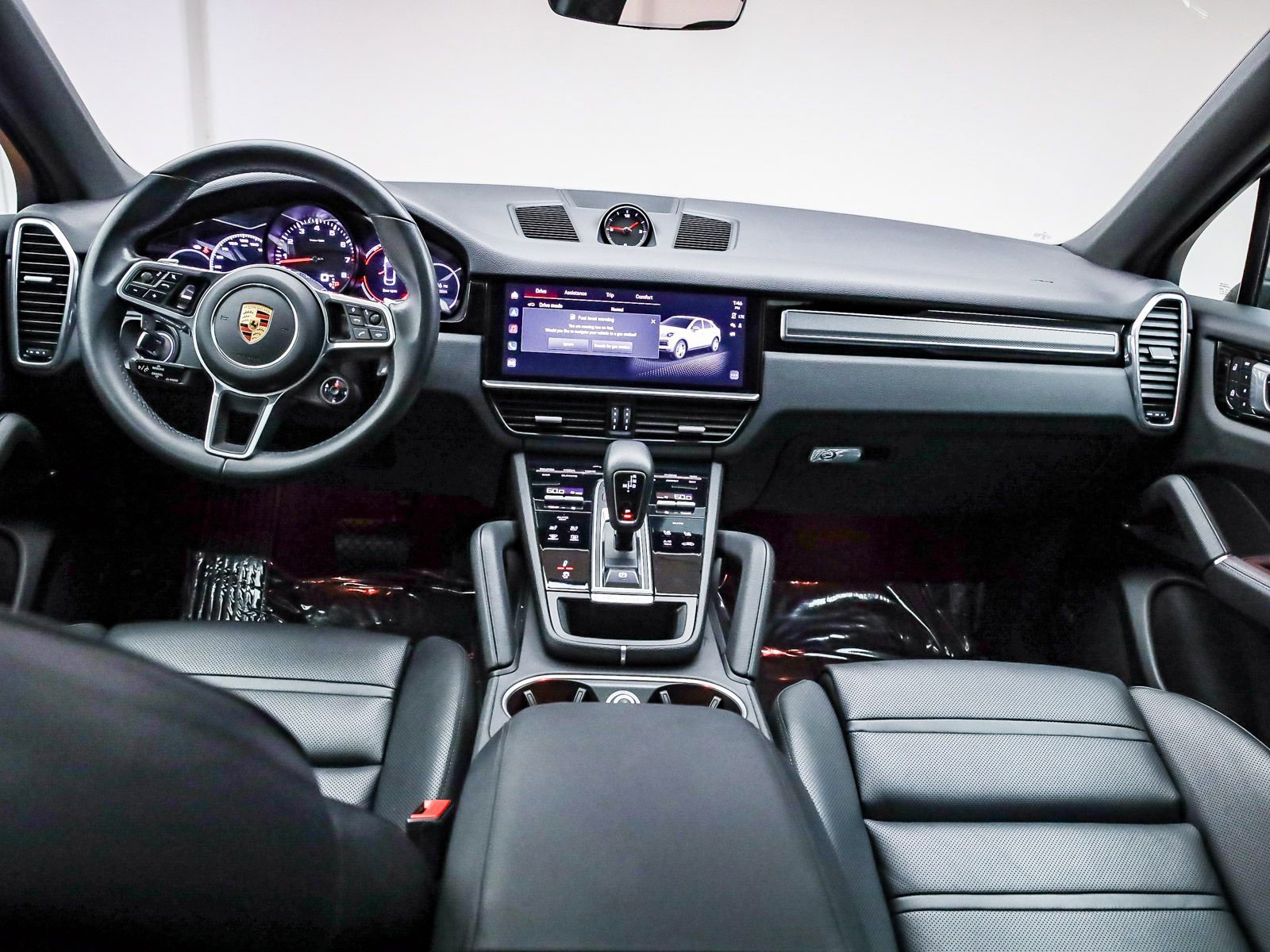 Certified 2022 Porsche Cayenne Platinum Edition AWD/4WD image 16