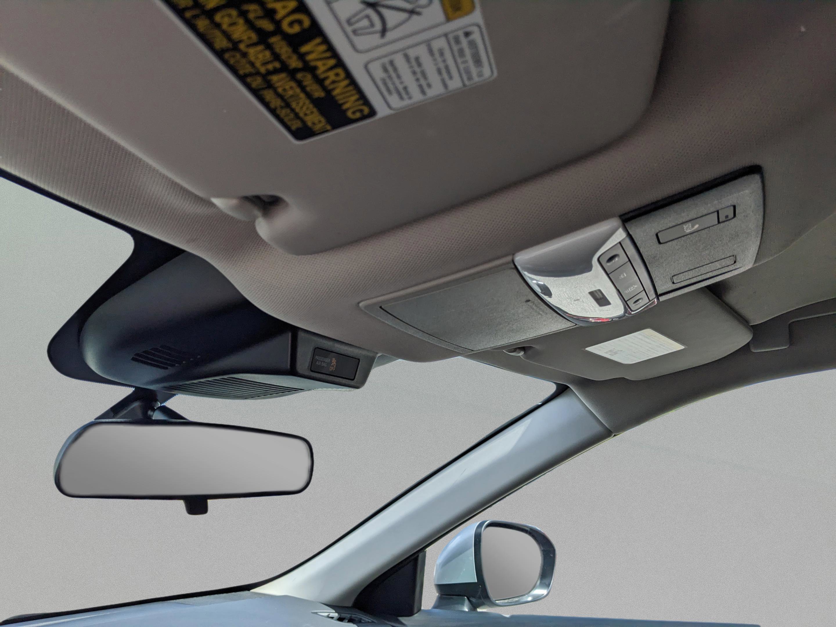 Used 2024 Nissan Rogue SV image 25