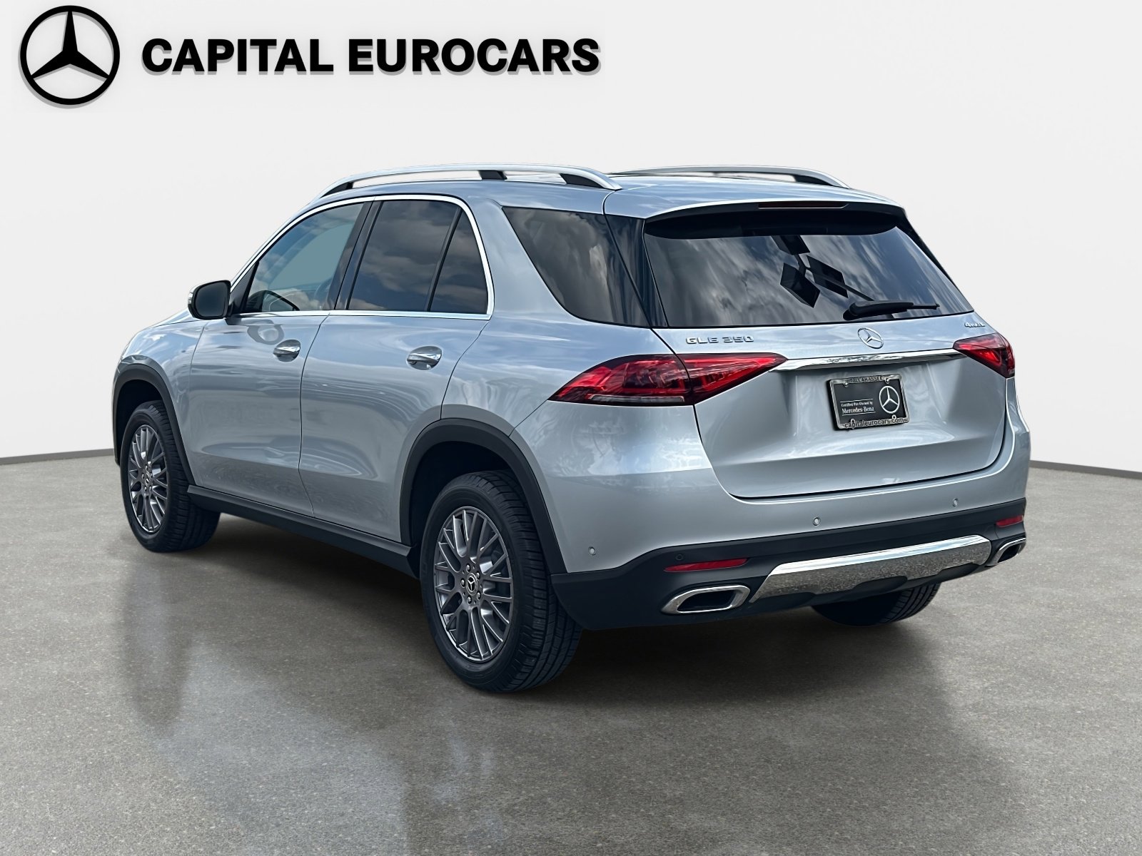 Certified 2022 Mercedes-Benz GLE 350 4MATIC w/ Premium Package image 7