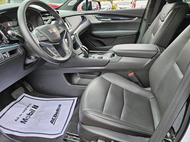 Certified 2025 Cadillac XT5 Premium Luxury FWD image 11