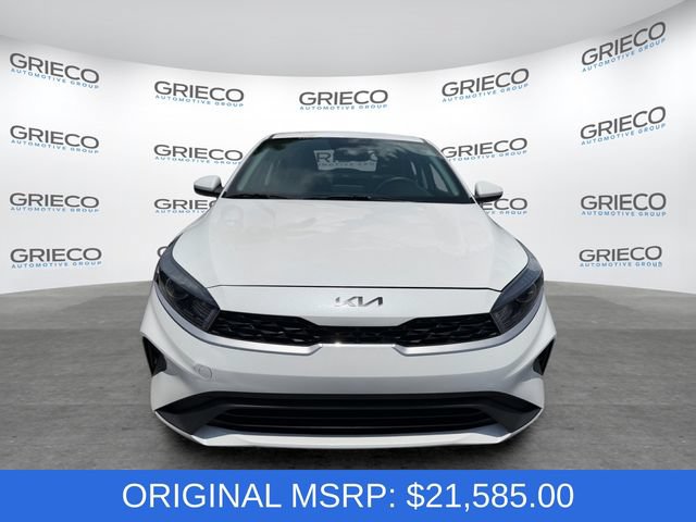 Used 2023 Kia Forte LXS FWD image 2