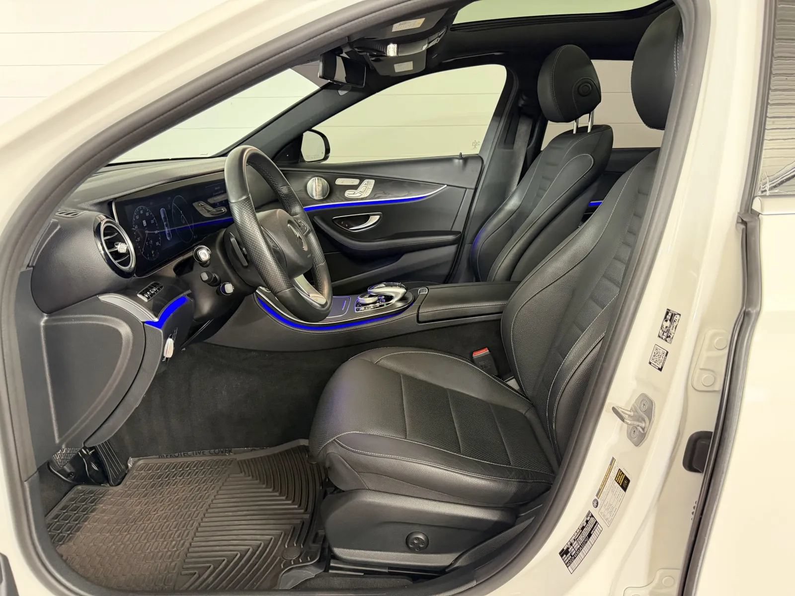 Used 2018 Mercedes-Benz E 300 4MATIC image 9