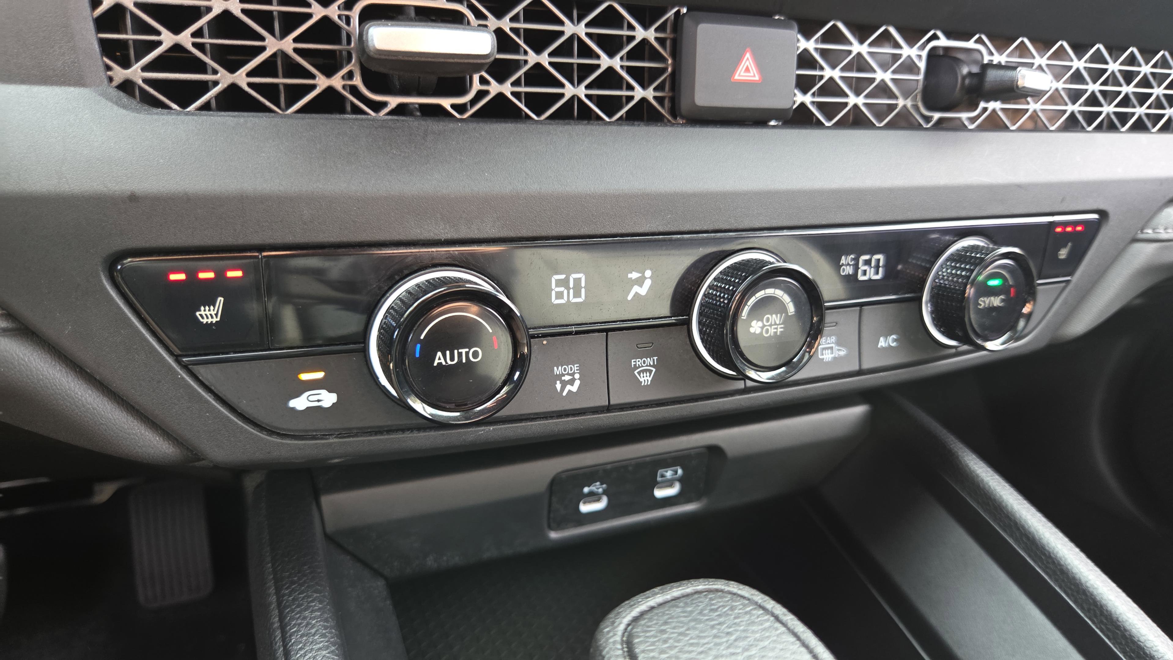 Certified 2025 Honda Accord SE image 30