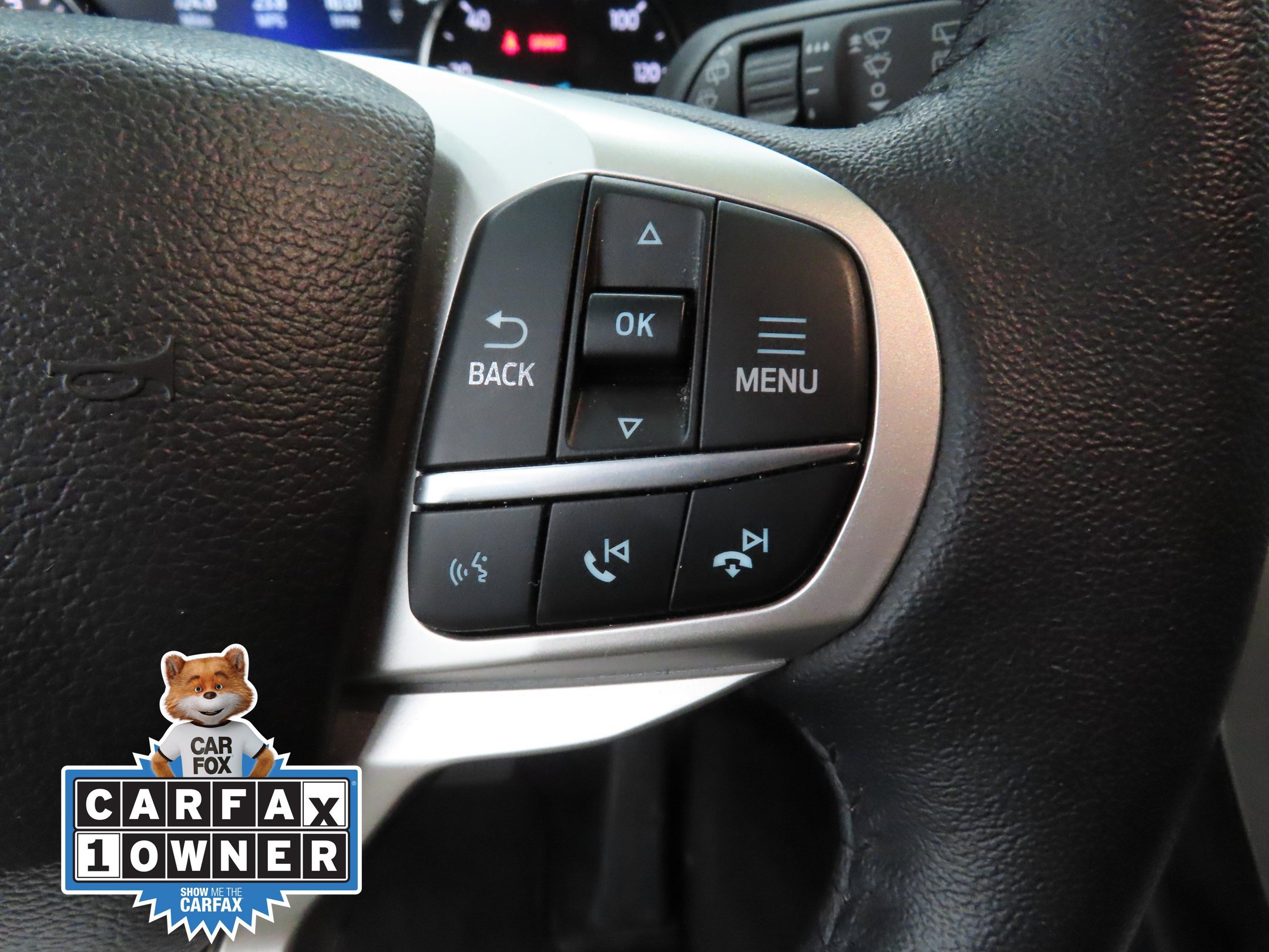 Used 2024 Ford Explorer XLT RWD image 14