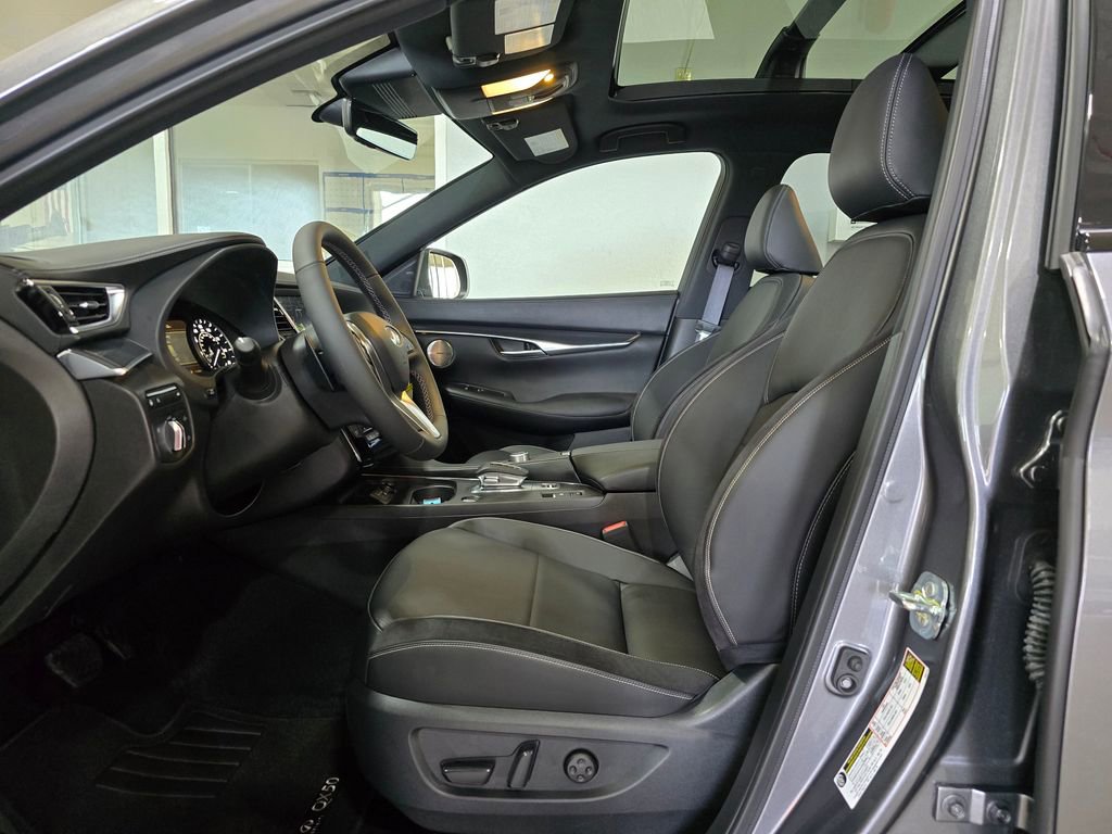 New 2025 INFINITI QX50 Sport image 26