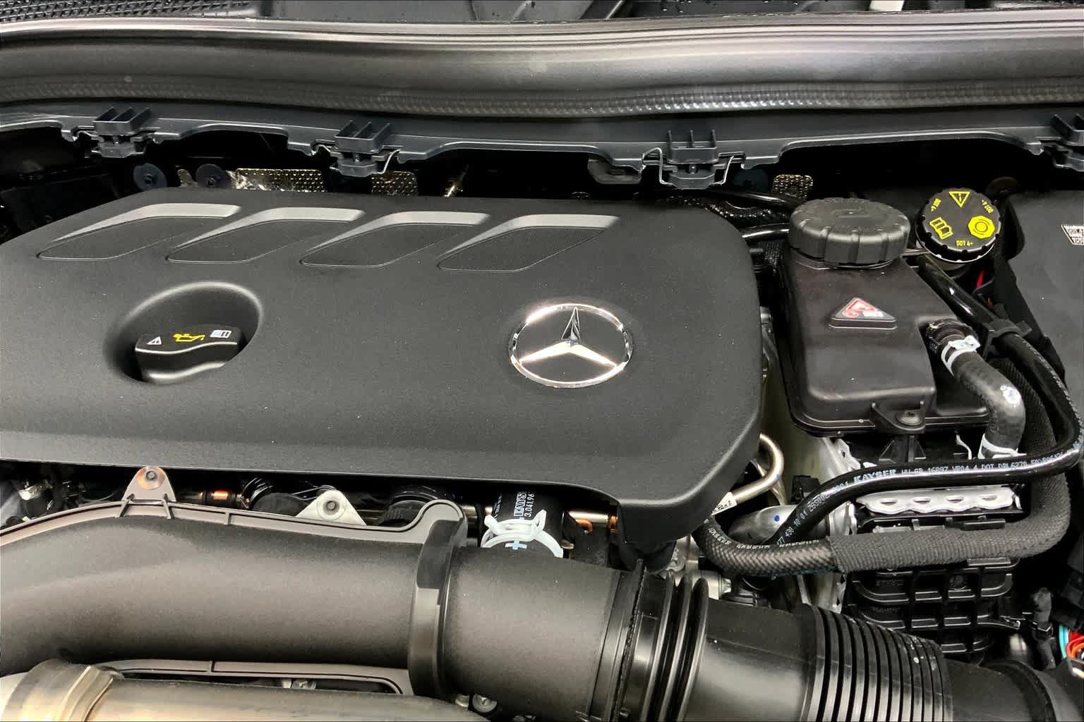 New 2025 Mercedes-Benz GLA 250 4MATIC image 16