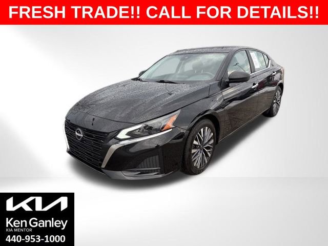 Used 2025 Nissan Altima 2.5 SV