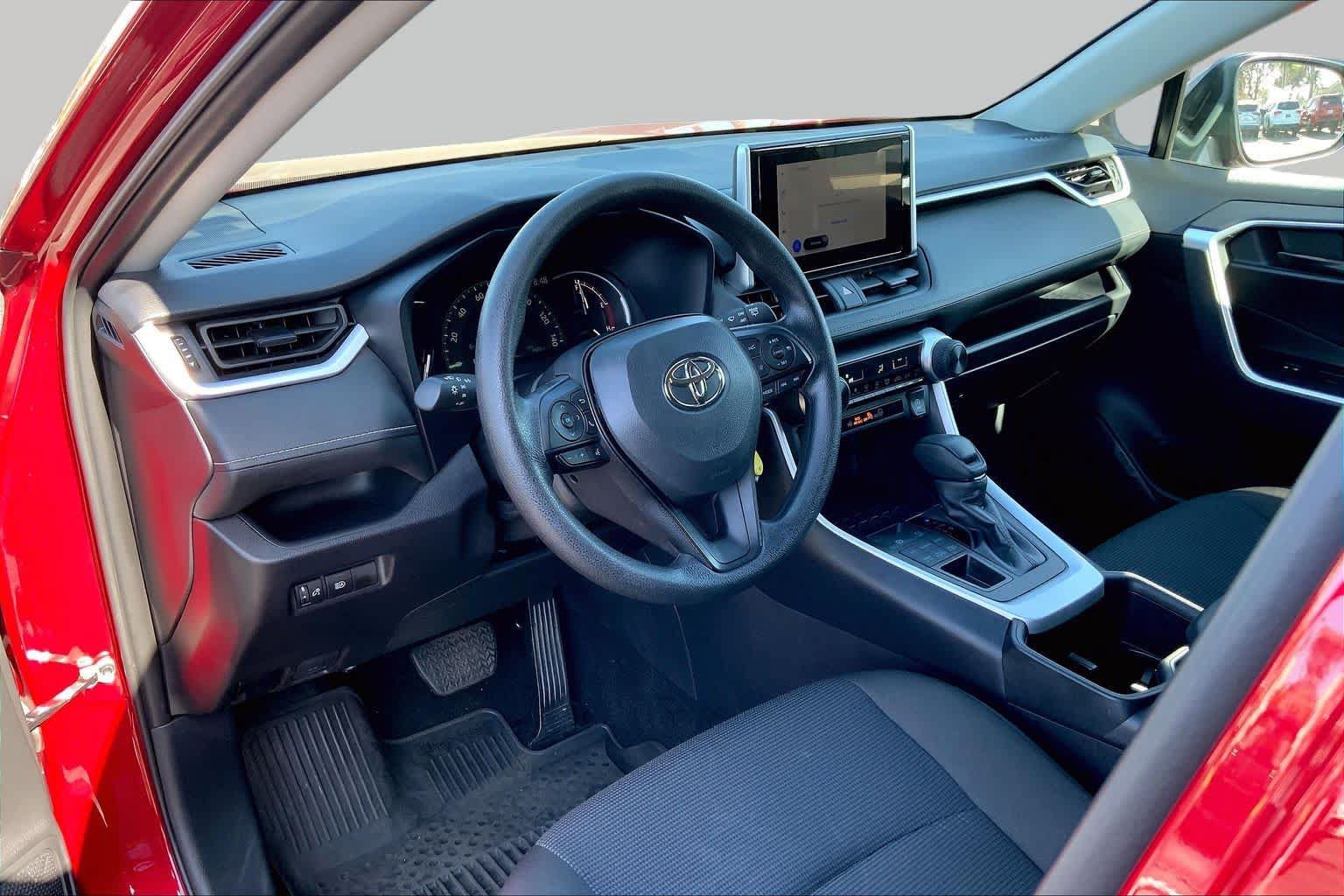Certified 2025 Toyota RAV4 LE AWD/4WD image 17