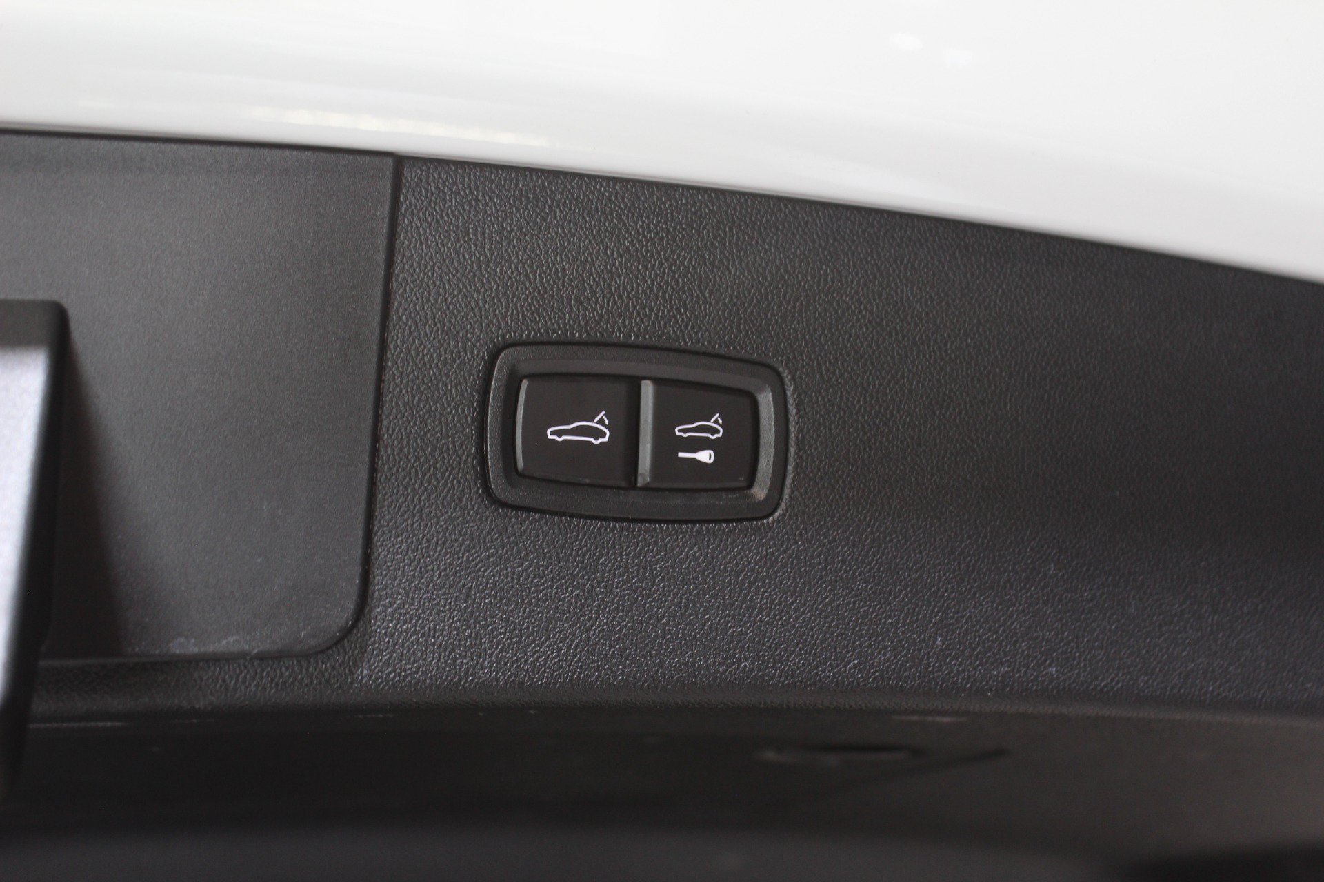 Used 2022 Porsche Cayenne Platinum Edition AWD/4WD image 79