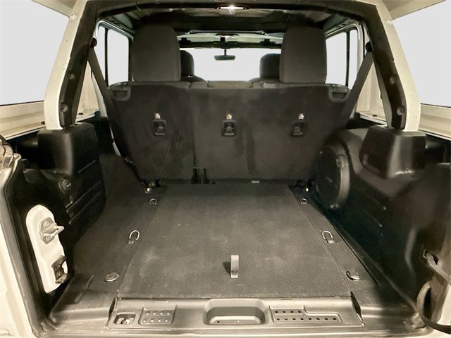 Used 2018 Jeep Wrangler Unlimited Sahara image 22