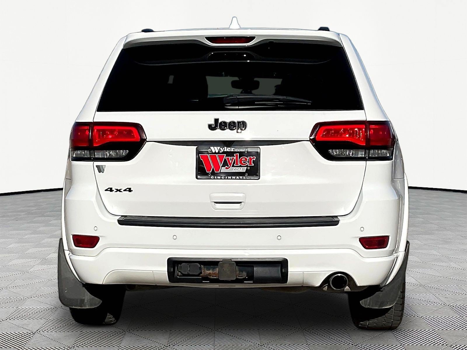 Used 2021 Jeep Grand Cherokee Altitude AWD/4WD image 5