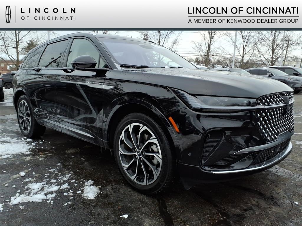 Certified 2024 Lincoln Nautilus Reserve w/ Equipment Group 202A image 1