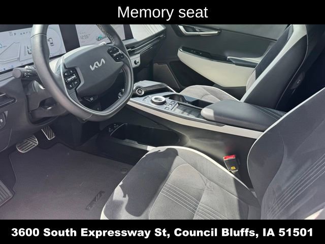 Used 2023 Kia EV6 GT-Line w/ GT-Line Suede Seat Package AWD/4WD image 18