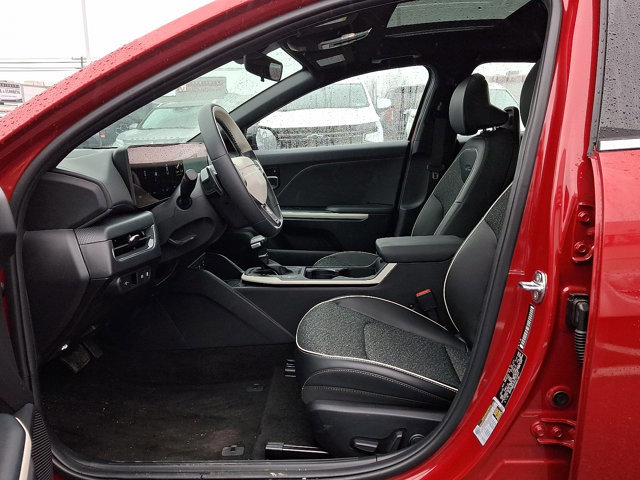 Used 2025 Kia K4 GT-Line w/ GT-Line Sunroof Package image 13