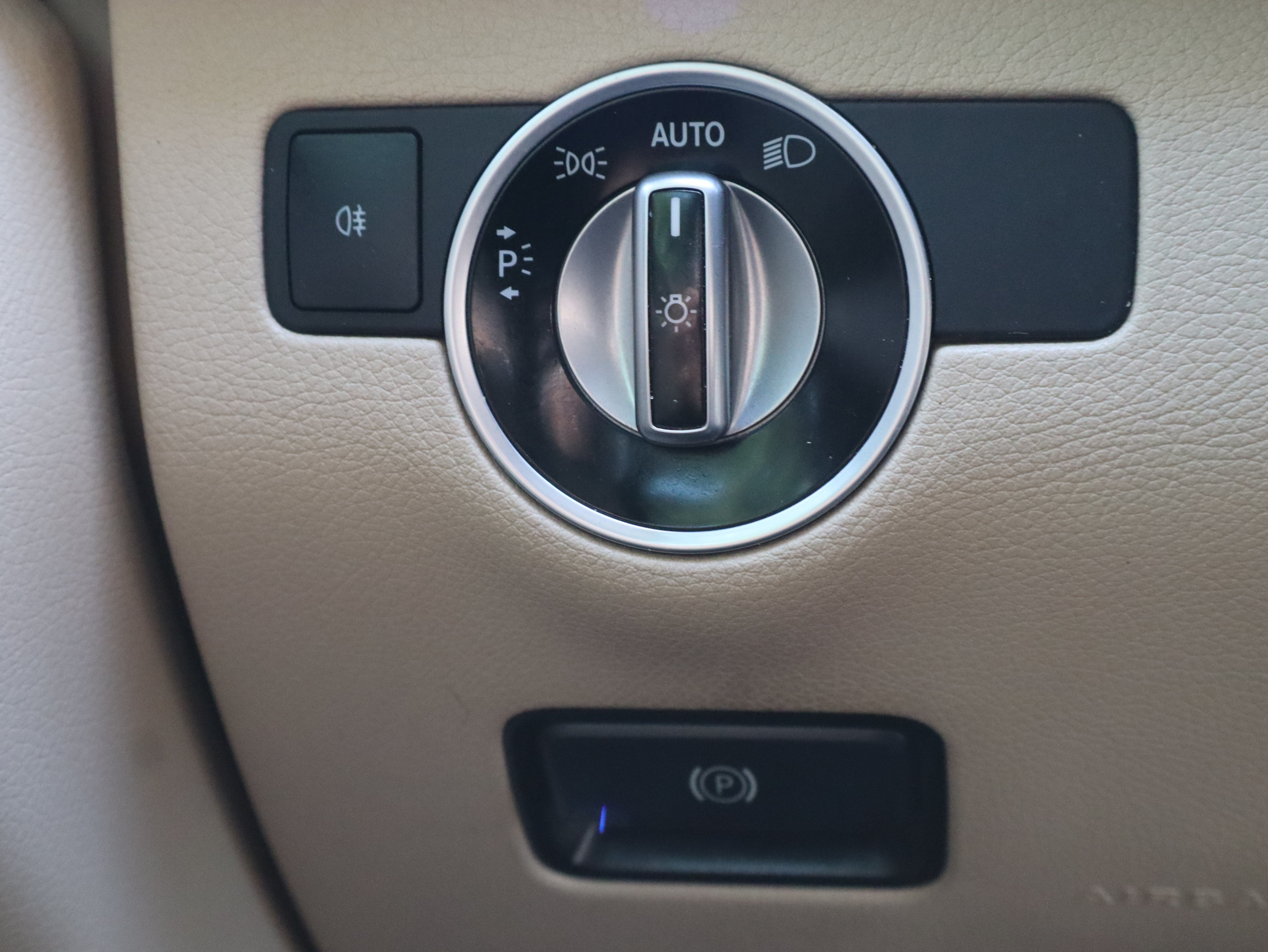 Used 2018 Mercedes-Benz GLE 350 image 39
