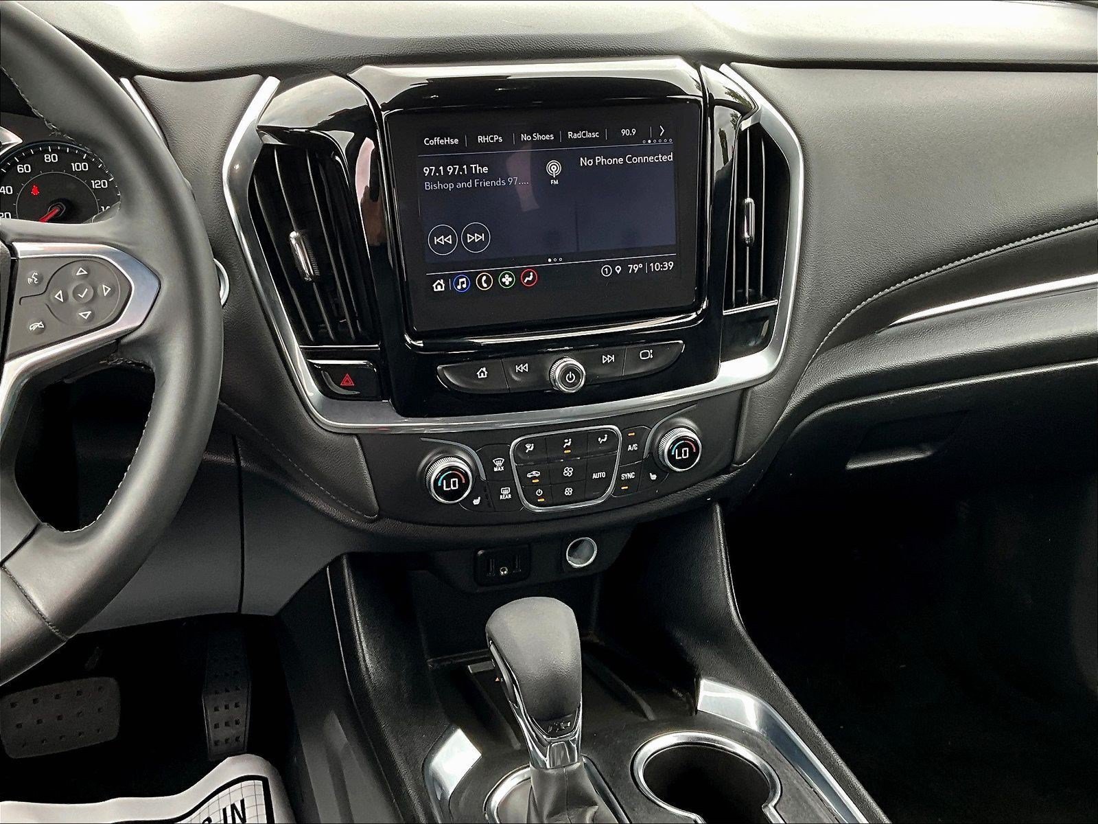 Used 2023 Chevrolet Traverse LT FWD image 9