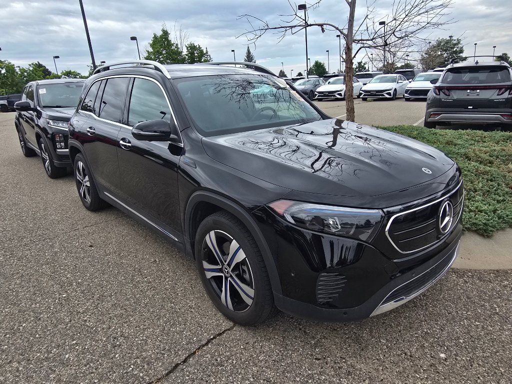 Used 2023 Mercedes-Benz EQB 350 4MATIC SUV w/ Pinnacle Package image 18
