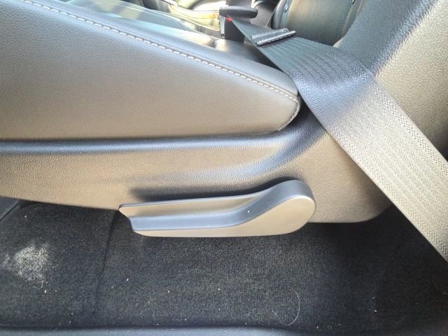 Used 2018 Chevrolet Suburban Premier image 22