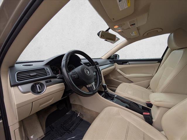 Used 2015 Volkswagen Passat 1.8T Wolfsburg Edition image 15