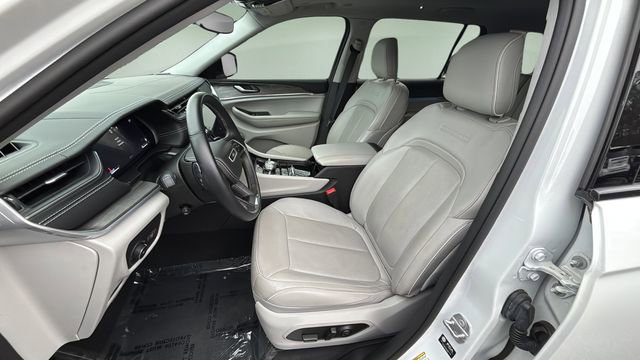 Used 2022 Jeep Grand Cherokee L Overland image 18