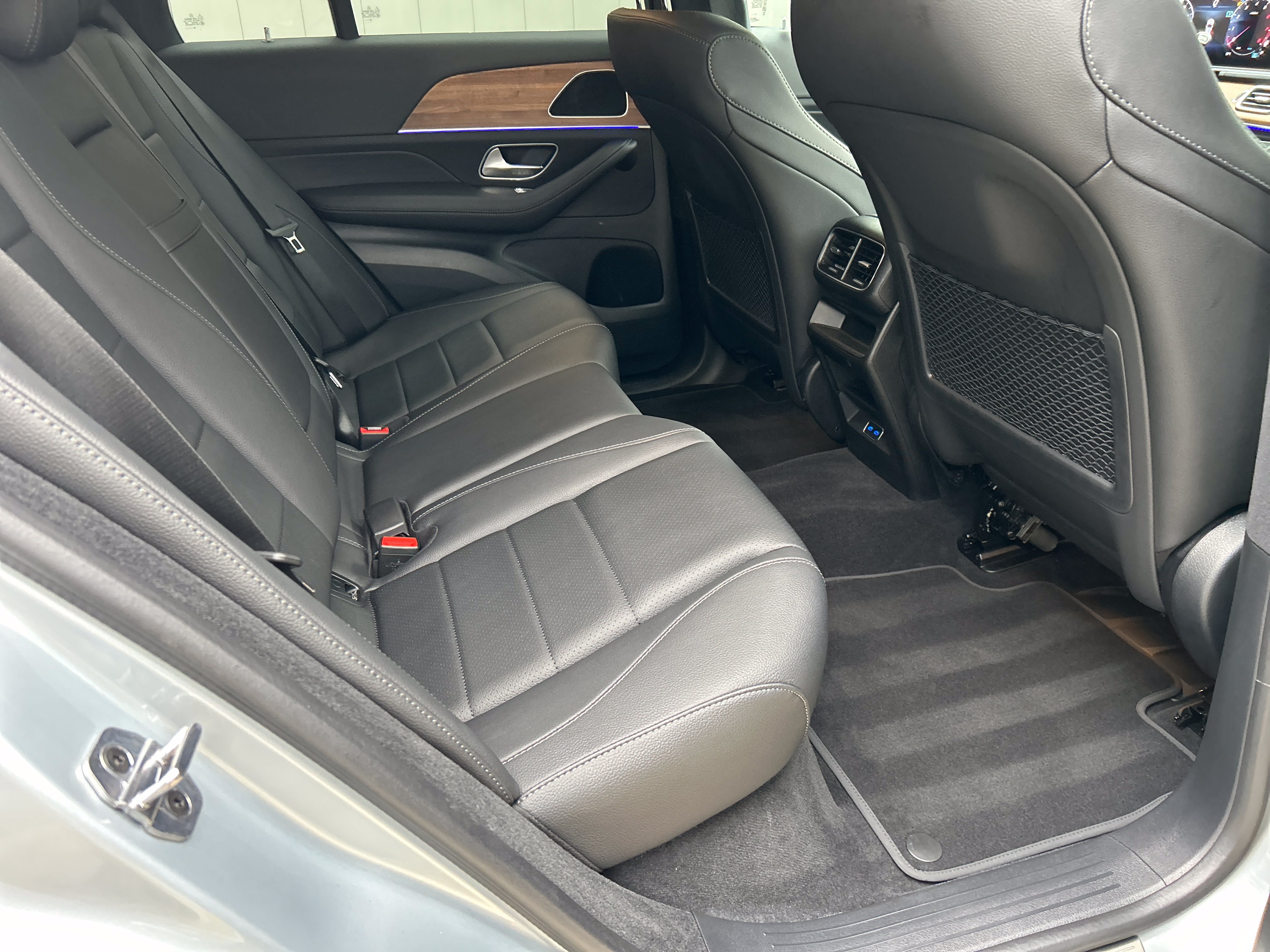 Certified 2025 Mercedes-Benz GLE 450 4MATIC image 44