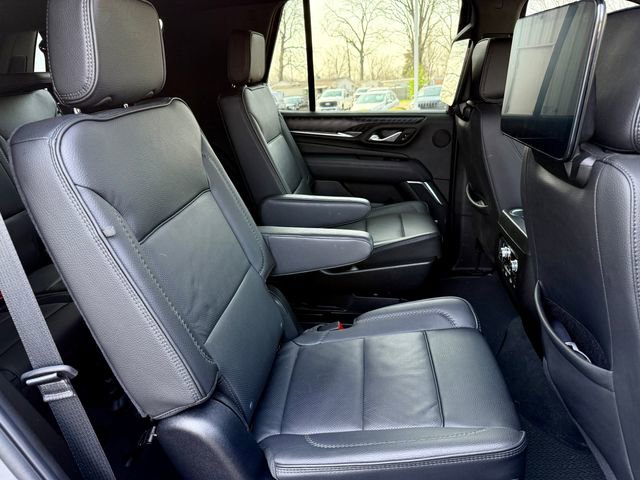 Used 2024 GMC Yukon Denali w/ Advanced Technology Package AWD/4WD image 10