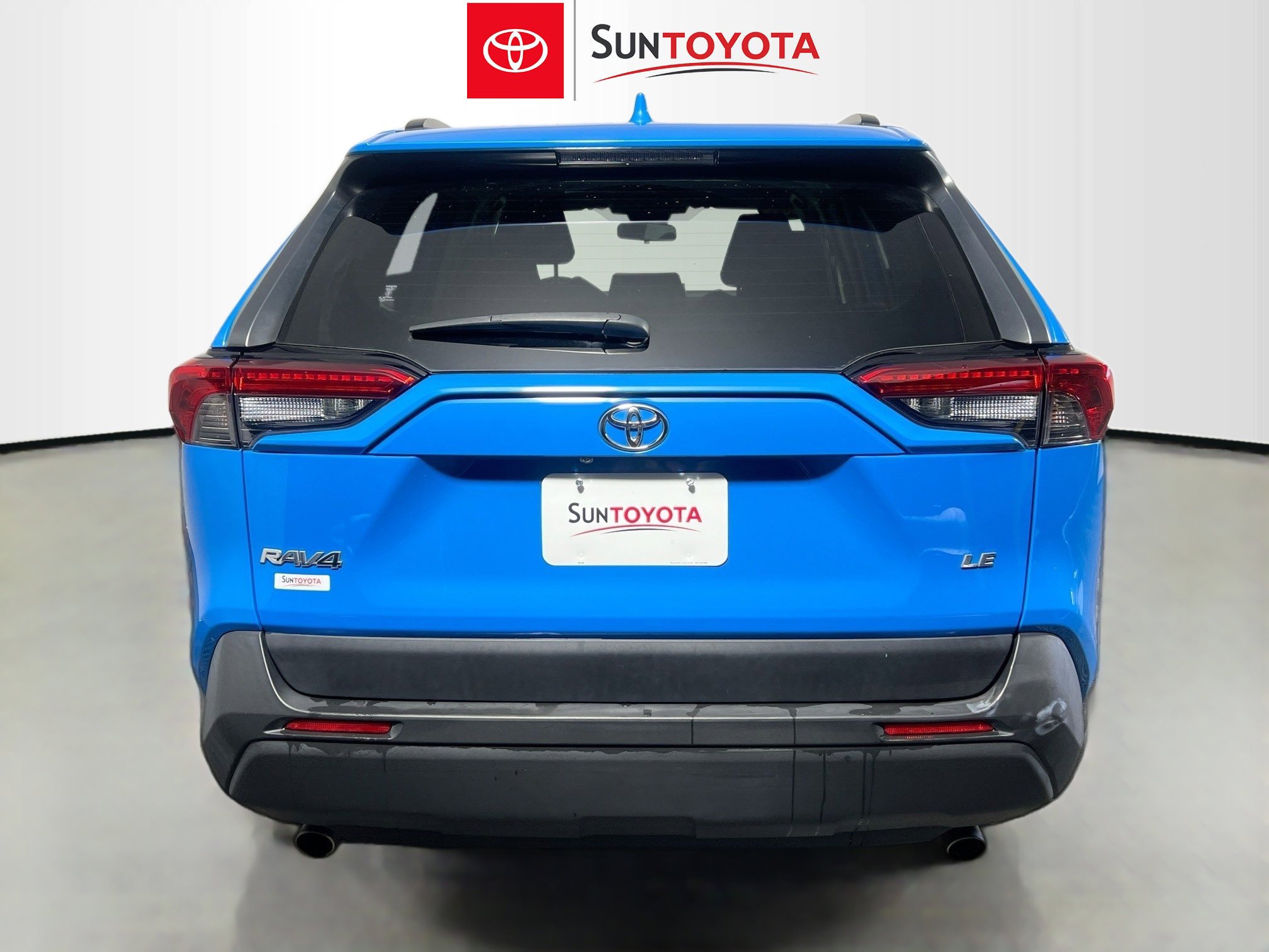 Used 2020 Toyota RAV4 LE image 5