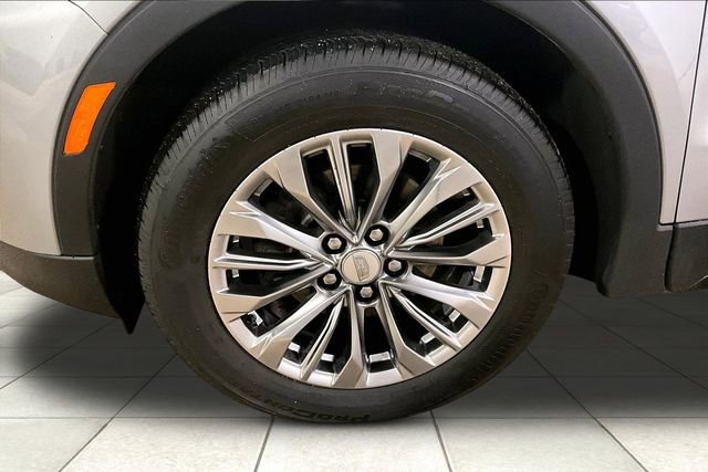 Used 2024 Cadillac XT4 Premium Luxury image 9