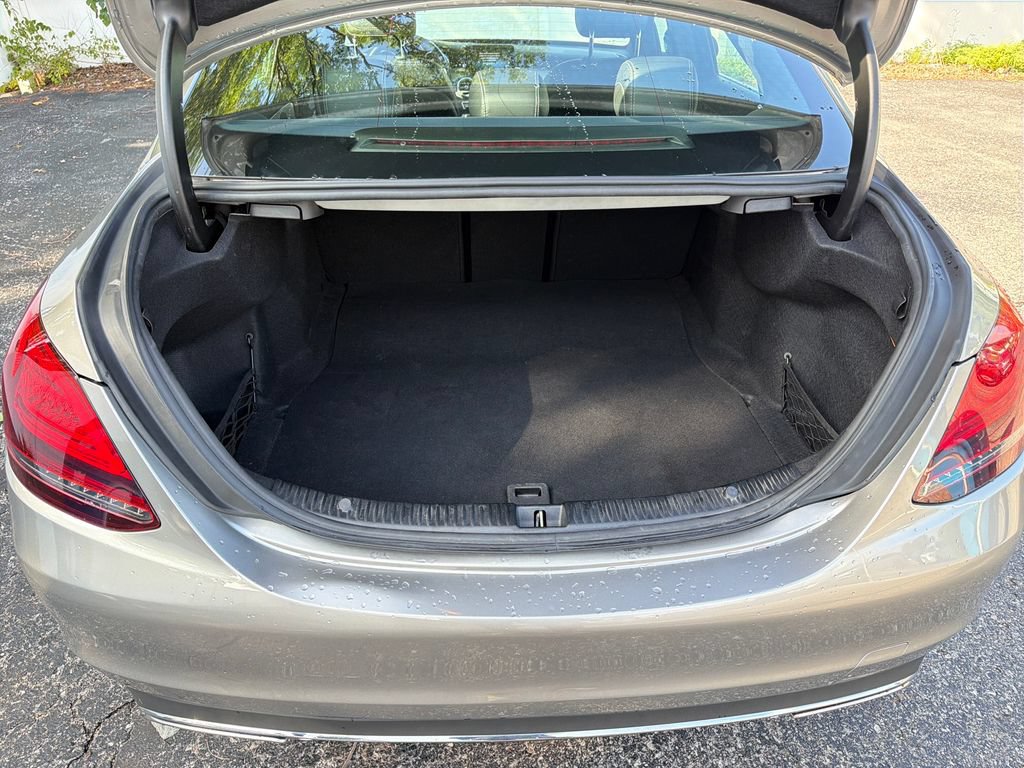Used 2019 Mercedes-Benz C 300 4MATIC Sedan image 26