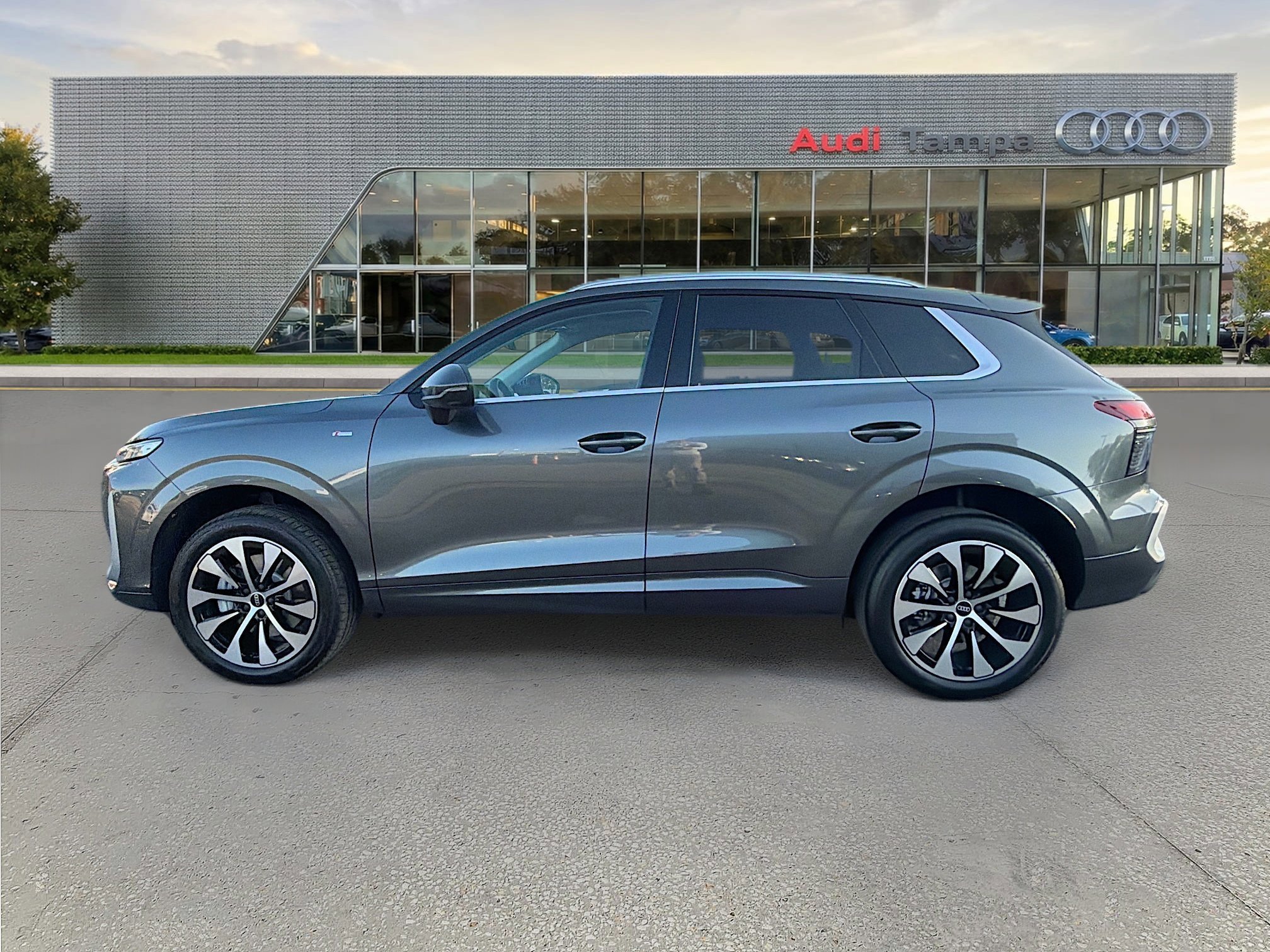 New 2026 Audi Q3 quattro 2.0T AWD/4WD image 6