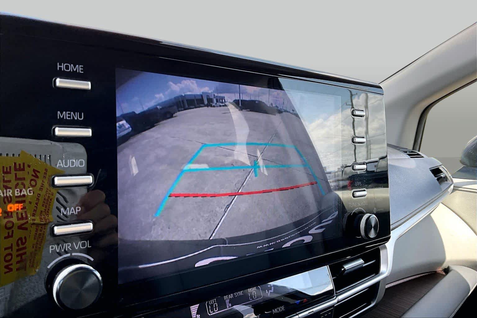 Used 2021 Toyota Sienna XLE FWD image 26