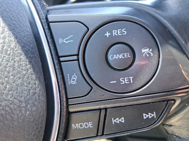 Used 2020 Toyota Camry SE w/ Carpet Mat Package FWD image 20