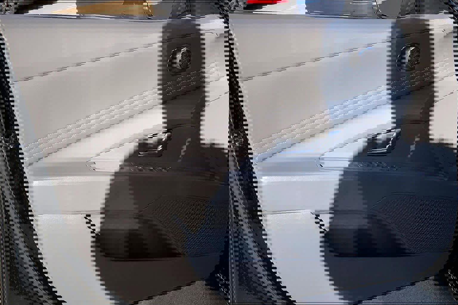 Used 2023 Hyundai Elantra SEL w/ Convenience Package image 21