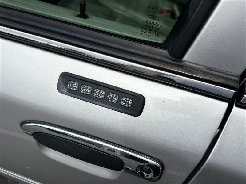 Used 2009 Mercury Grand Marquis LS RWD image 14