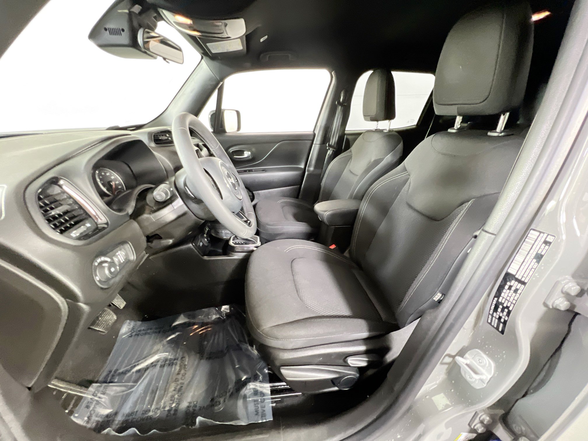Used 2022 Jeep Renegade Altitude AWD/4WD image 20