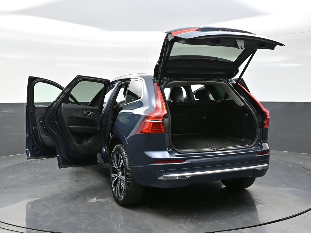 Used 2023 Volvo XC60 B5 Plus w/ Climate Package image 37