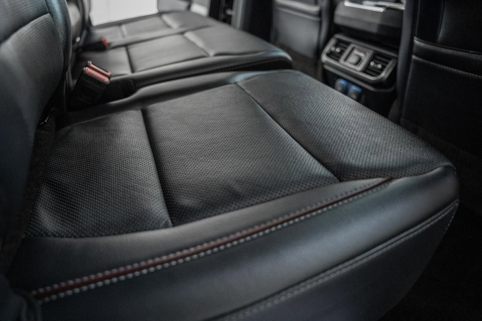 Certified 2021 Ford F150 Lariat w/ Equipment Group 502A High image 40