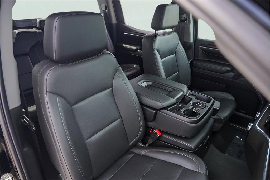 Used 2024 GMC Sierra 1500 SLT image 32