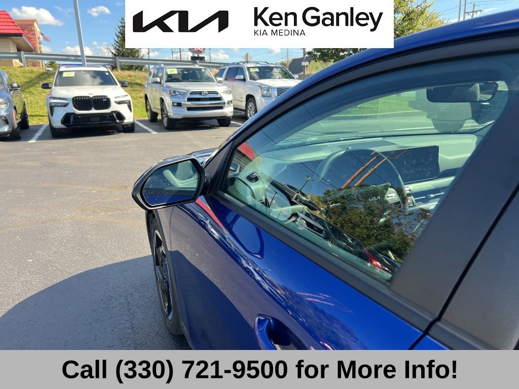 Certified 2025 Kia K4 EX image 25