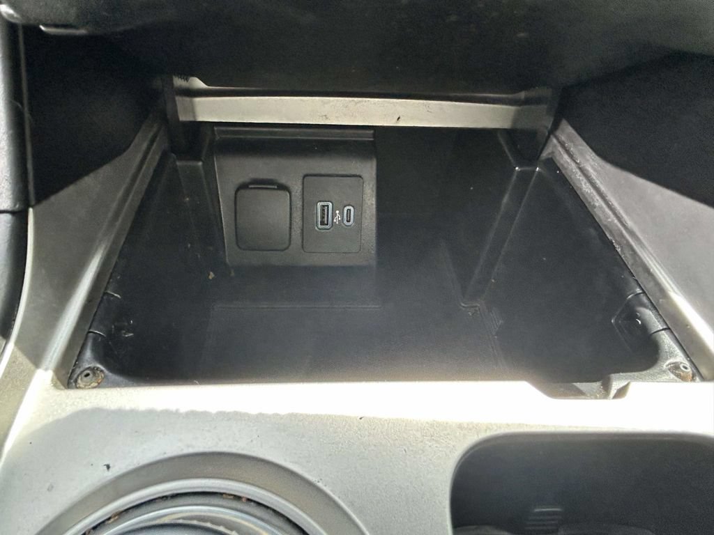 Used 2020 Ford Explorer XLT AWD/4WD image 19