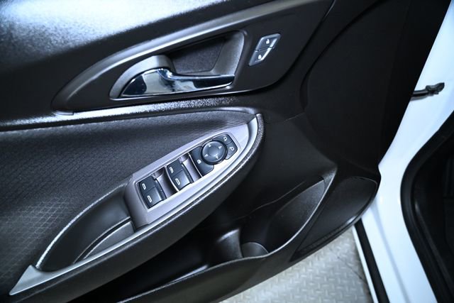 Used 2024 Chevrolet Malibu LT image 27