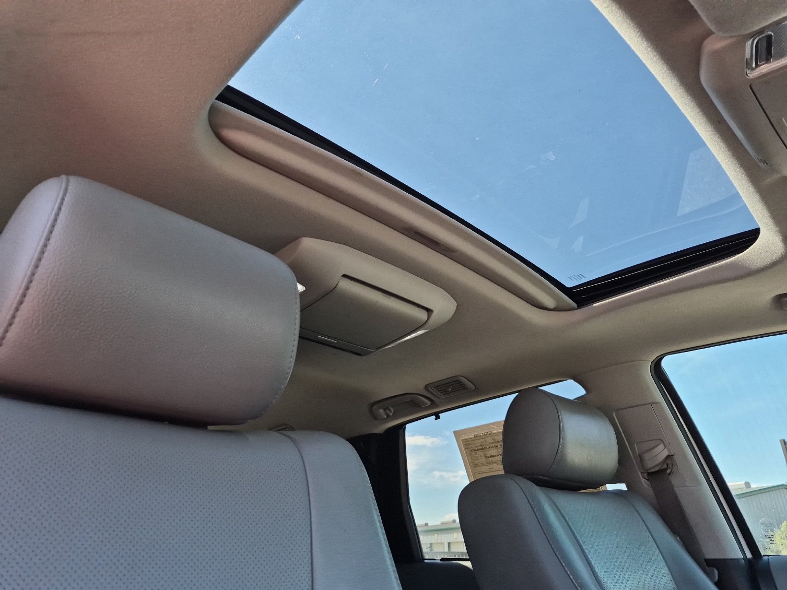 Used 2014 Toyota Sequoia Platinum AWD/4WD image 18