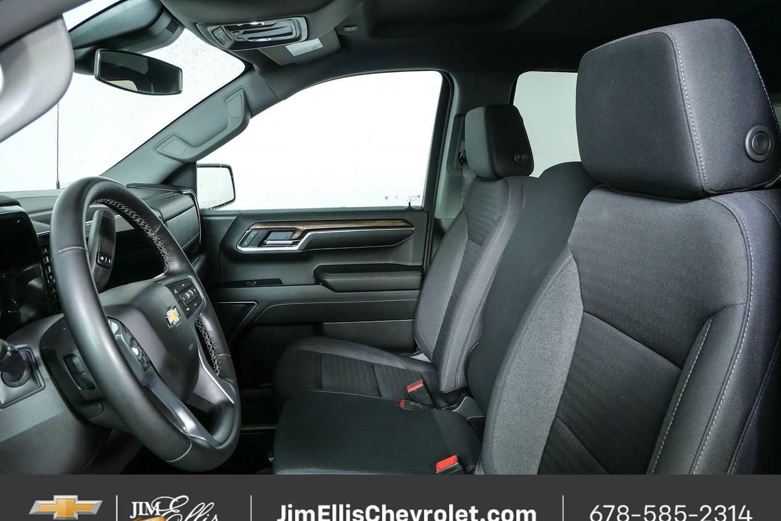 Certified 2024 Chevrolet Silverado 1500 LT AWD/4WD image 5