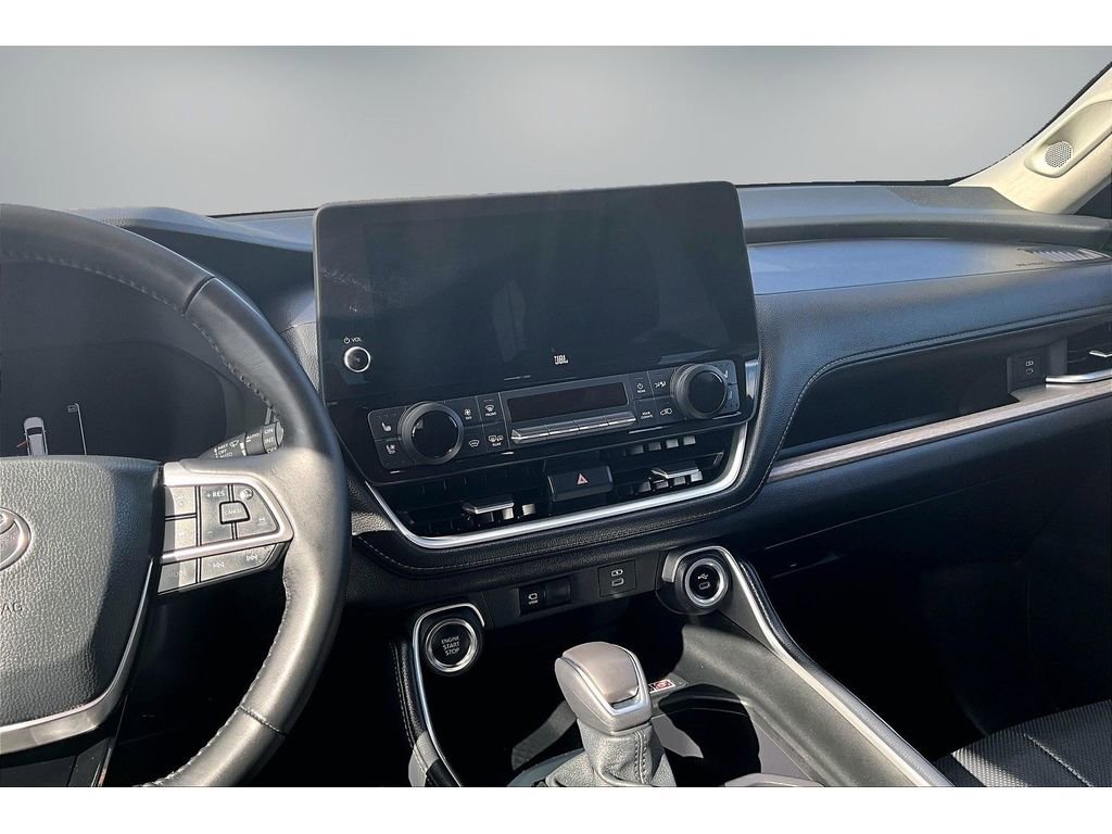 Used 2026 Toyota Grand Highlander Limited image 9